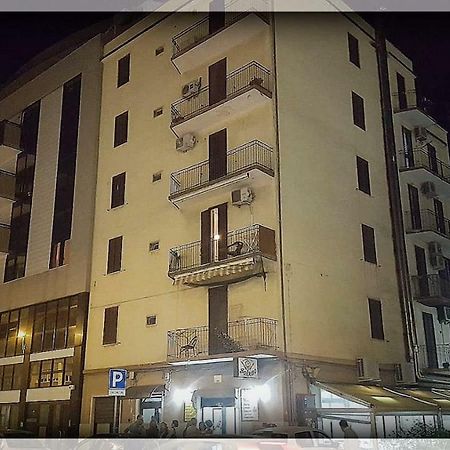 Appartamento Claudia Bari Exterior photo